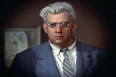 raymond-burr-in-rear-window