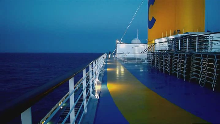 filmsocialisme-deck2