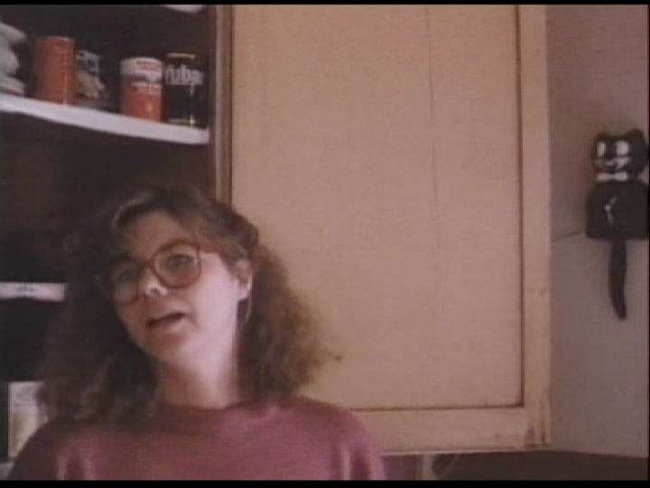 bd-heroine-in-kitchen