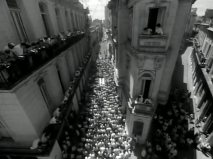 i-am-cuba-crowd-from-above1