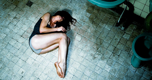 breakingthewaves-bathroomfloor
