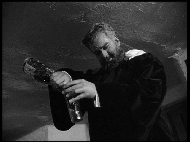 arkadin-pouring-drink