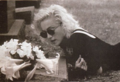 truth-or-dare-cemetery