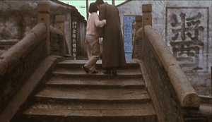 blush-coupleonbridge
