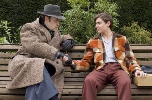 me-and-orson-welles-park-bench
