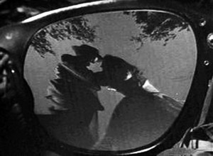 strangers-on-a-train-glasses-murder-reflection